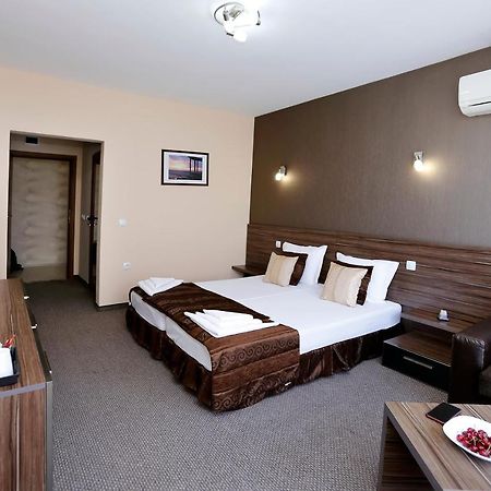 Coral Hotel Pomorie Eksteriør bilde