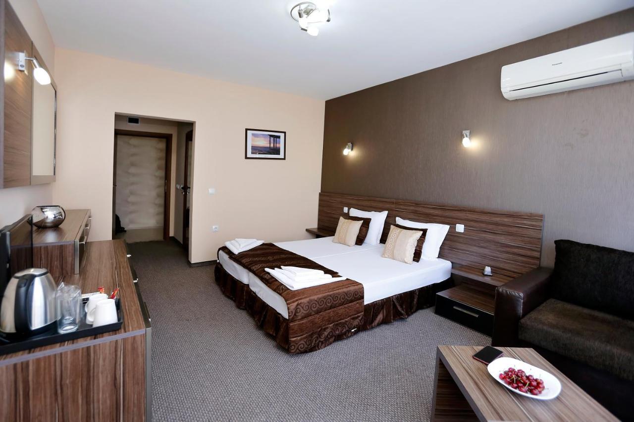 Coral Hotel Pomorie Eksteriør bilde